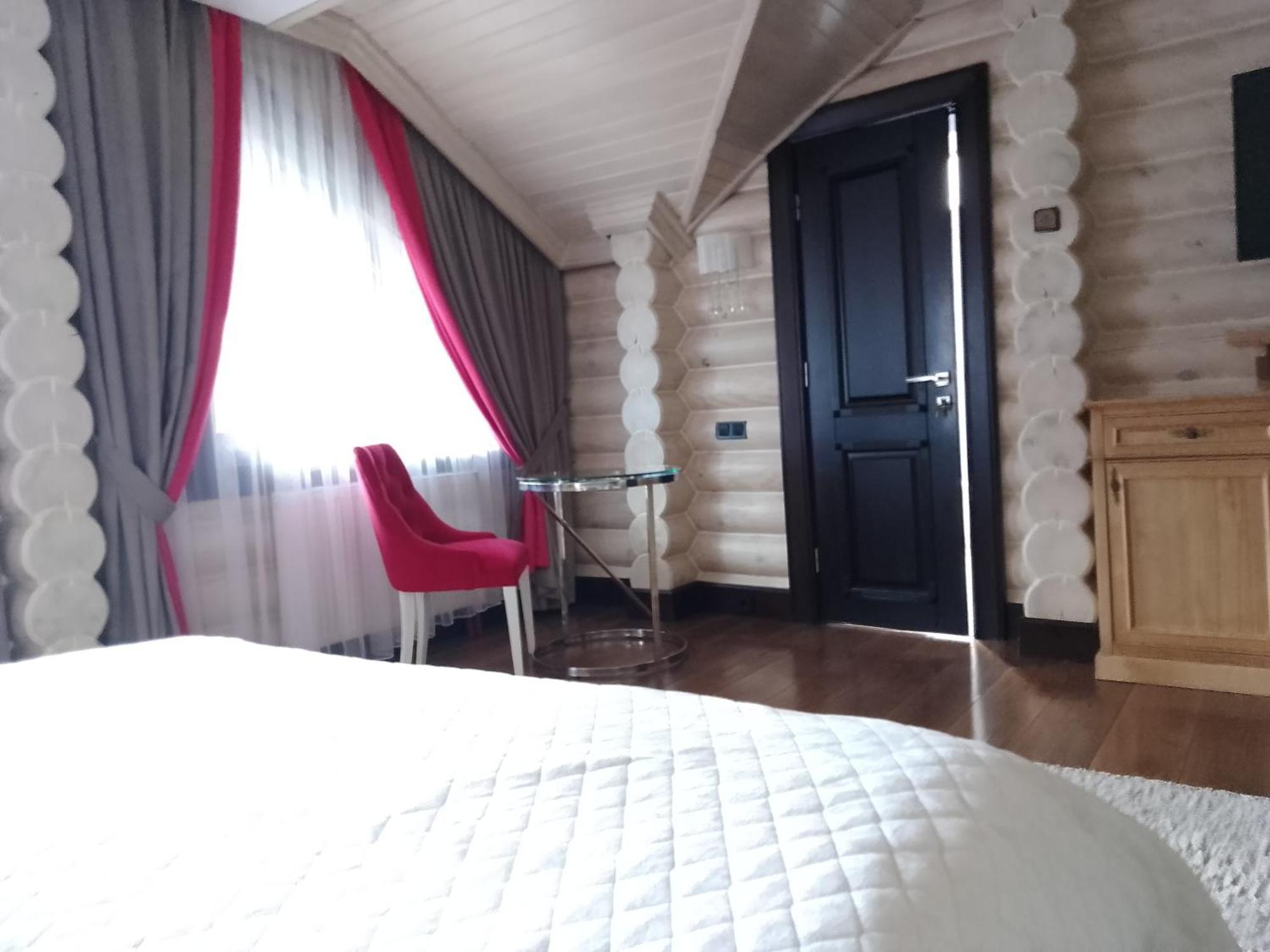 Hotel Golden Lion & Spa Tynnoye Esterno foto
