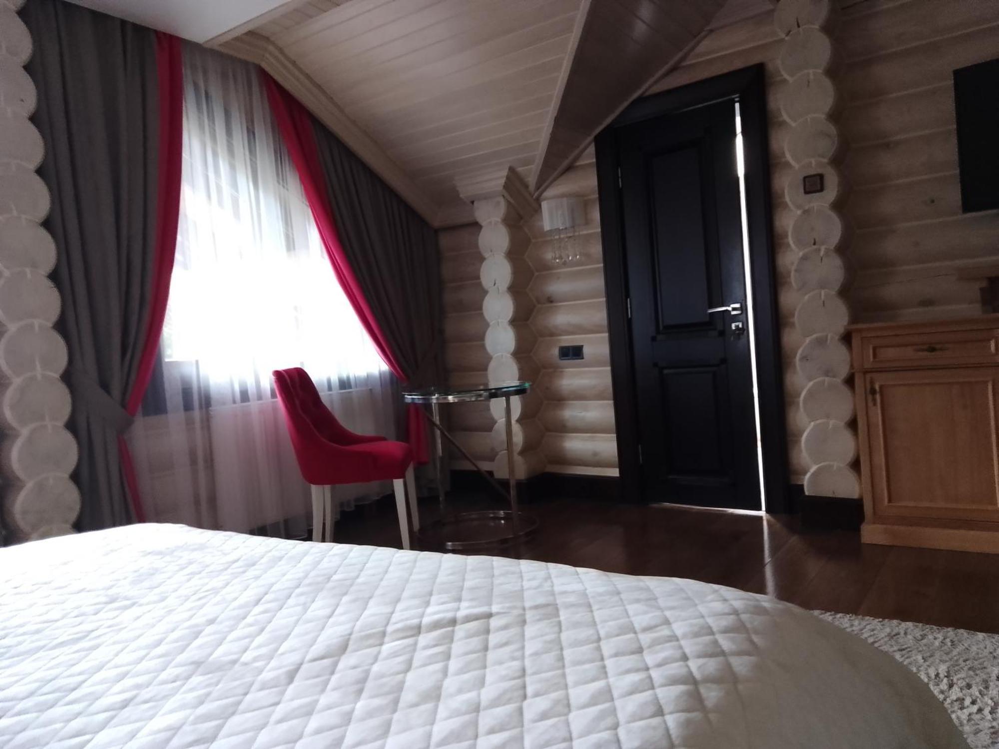 Hotel Golden Lion & Spa Tynnoye Esterno foto