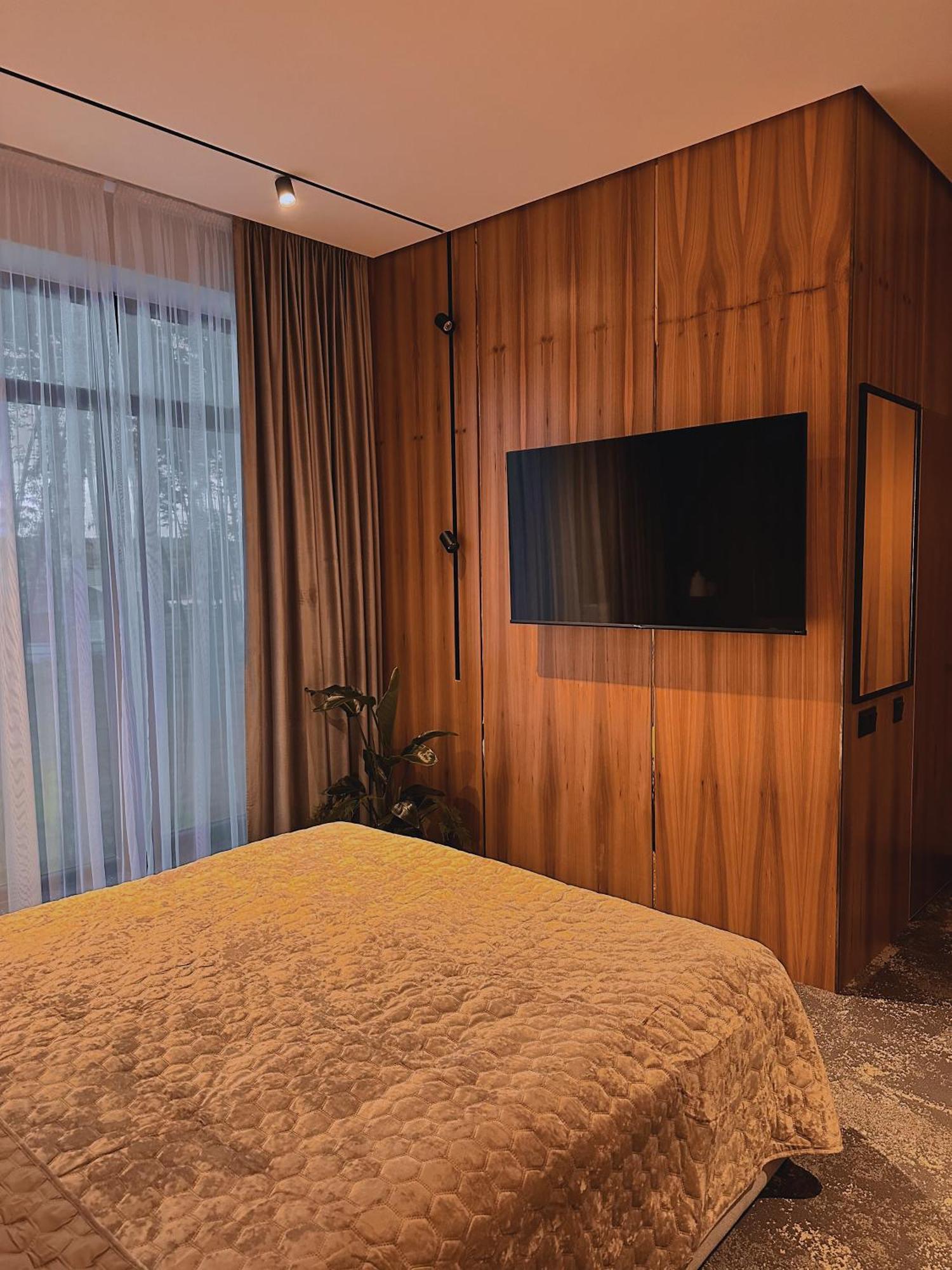 Hotel Golden Lion & Spa Tynnoye Esterno foto