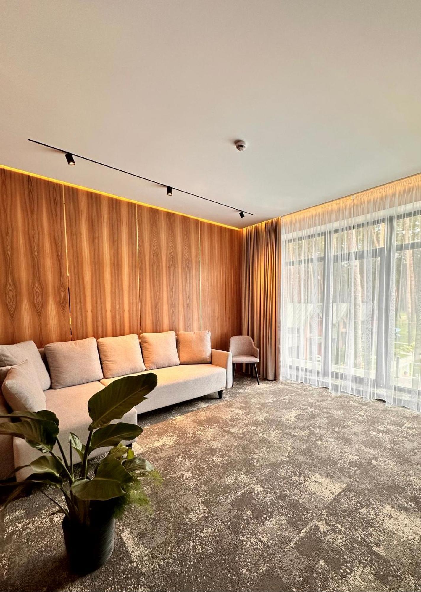 Hotel Golden Lion & Spa Tynnoye Esterno foto